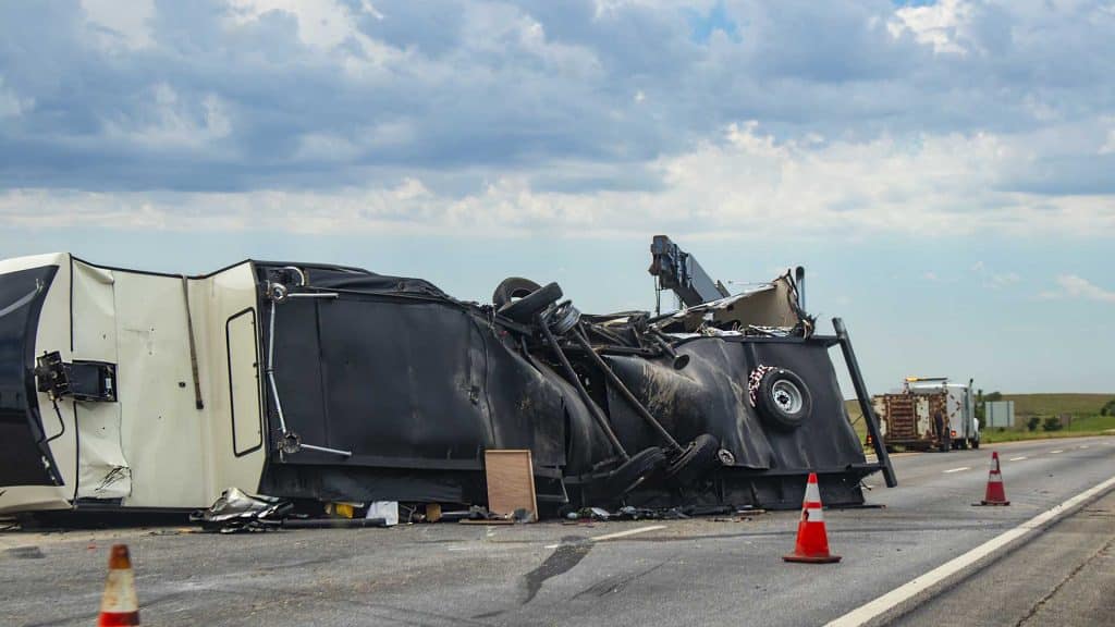 Cinco razones para contratar a un abogado de accidentes de camiones