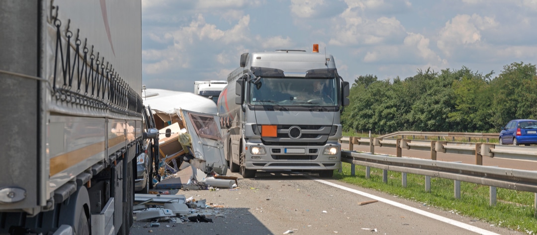 How A Semi Truck Accident Attorney Can Help You