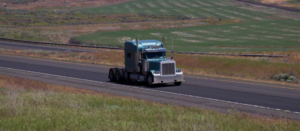 Qué es Bobtailing y cómo podría causar un accidente de camión